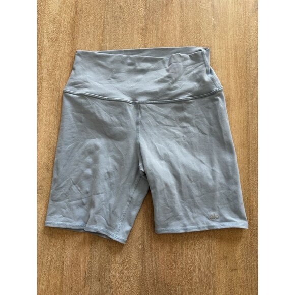 ALO Pants - Alo Yoga Airbrush 7" High Waist Biker Shorts in Light Blue Size Medium